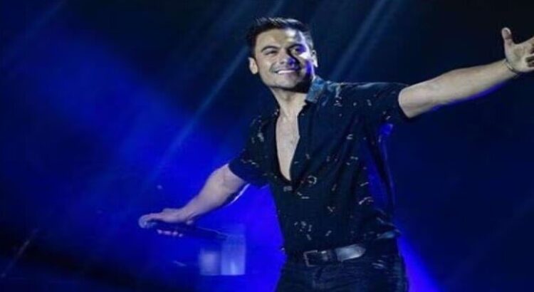 Carlos Rivera finaliza su gira en Tijuana