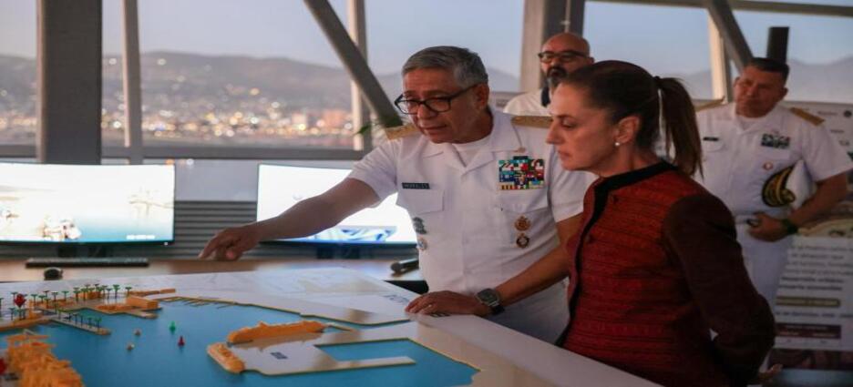 Ensenada instala 'potentes ojos' sobre el Pacífico mexicano