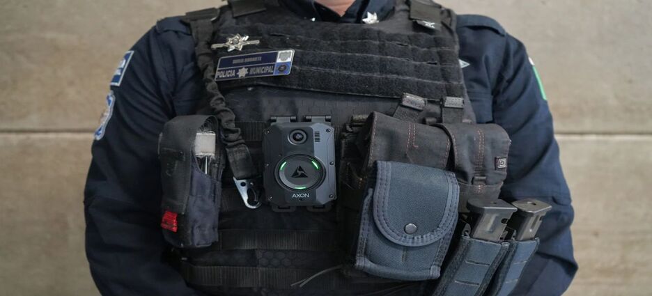 Aprueban cámaras corporales para policías y cambios al reglamento de tránsito en Ensenada