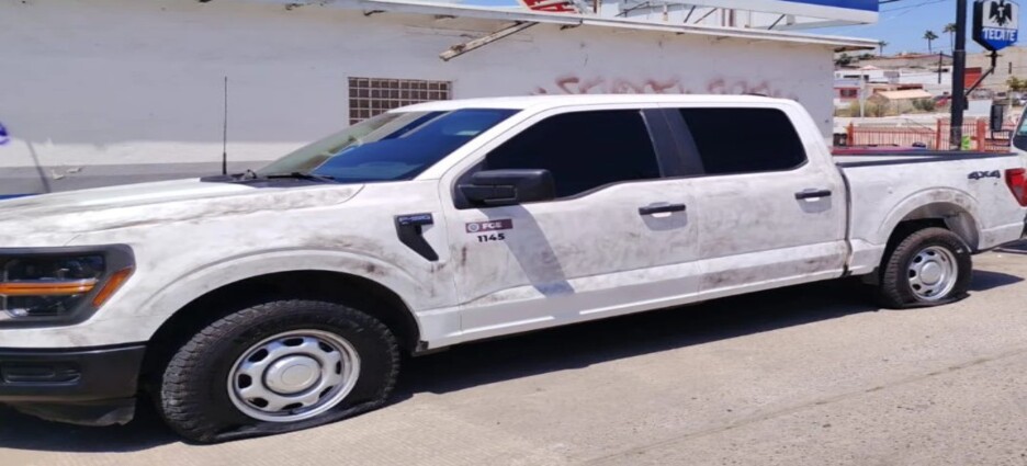 Vandalizan unidad oficial de la FGE en Ensenada