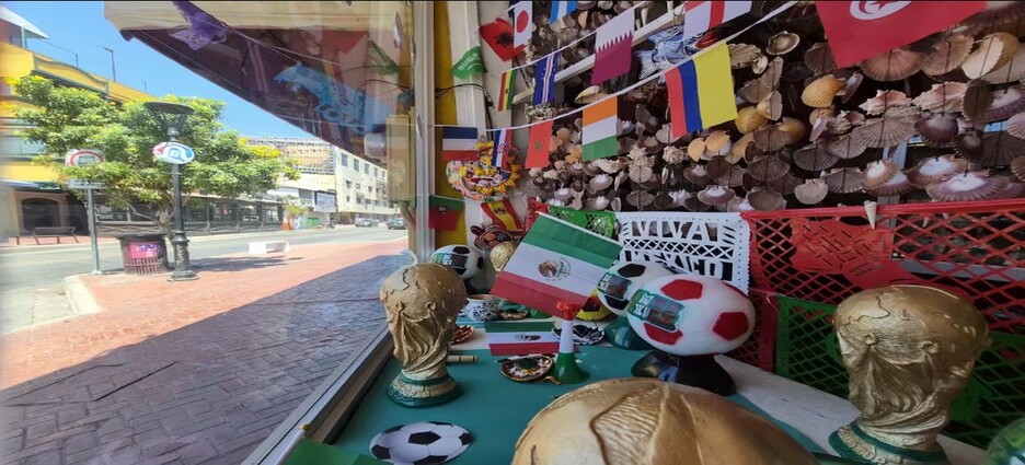 Negocios de Ensenada viven fiebre futbolera por el Mundial de la FIFA 2026