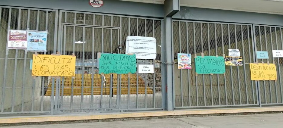Cierran primaria “Héroes de Baja California” por inconformidades con la directora
