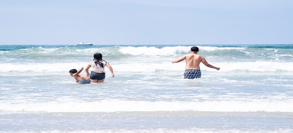 Llaman a disfrutar de forma segura las playas de Ensenada durante temporada vacacional
