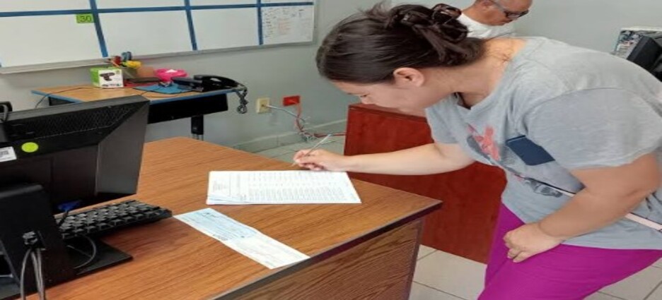 Estudiantes de educación básica reciben beca en Ensenada